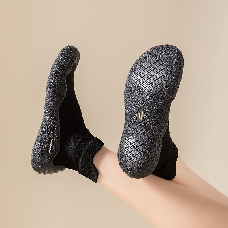 GallonShark Lightweight Barefo - Pilates And Yoga Studio ulasan dan harga
